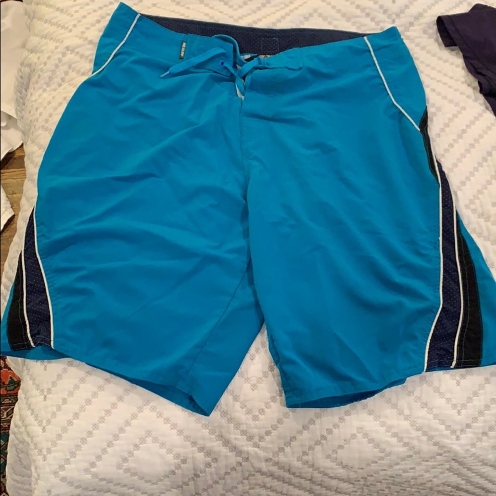 Men’s board shorts